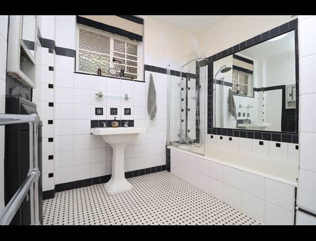 1 BEDROOM APARTMENT FOR SALE IN KILLARNEY